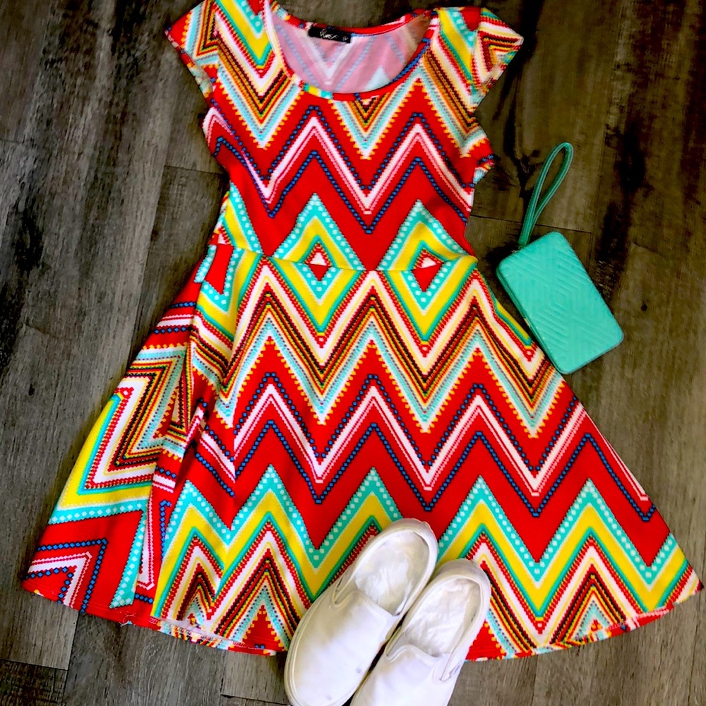 Summer multi colored dress 👗
